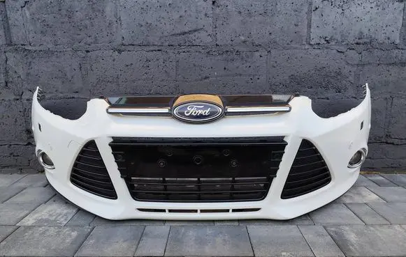 Ford Focus Front bumper RGC9672
