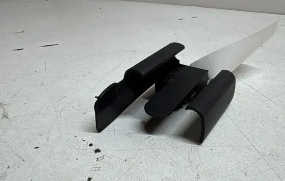 BMW 6 F06 Gran coupe Front passenger seat rail trim 7228291