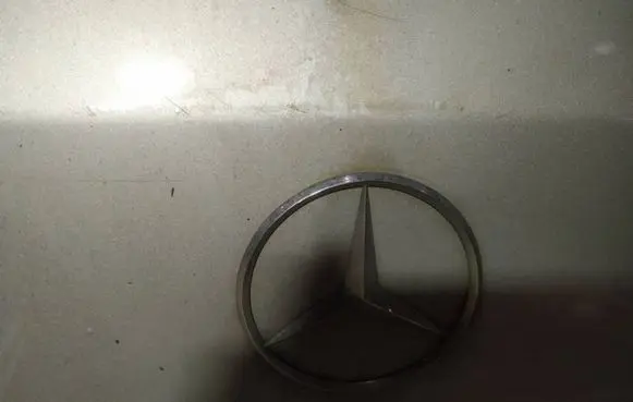 Mercedes-Benz B W245 Manufacturer badge logo/emblem 