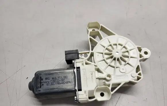 Audi A7 S7 4K8 Front door window regulator motor 4K0959802