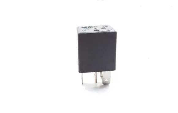 Opel Vectra B Hazard warning light relay 90229206