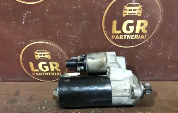 Volkswagen Caddy Starter motor 02E911023H