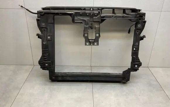 Volkswagen Sharan Radiator support slam panel 7N0805588B