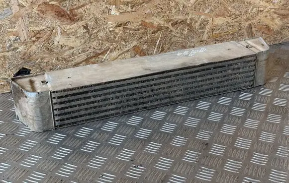 BMW 5 E60 E61 Intercooler radiator 17517787446 1751778744605 7787446