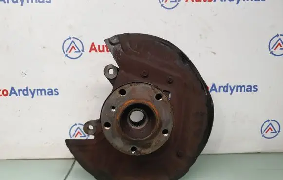 BMW X3 E83 Front wheel hub spindle knuckle 3450558 31213450558