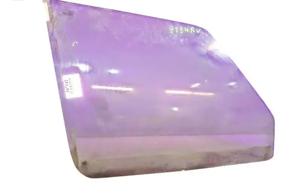 Fiat Uno Front door window glass four-door 