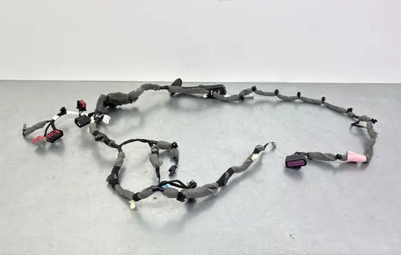 Land Rover Defender Rear door wiring loom P8B214633AAA