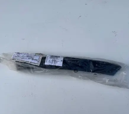 Audi Q8 Engine compartment rubber 4M8823126 LS433649 20240422