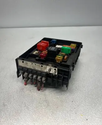 Volkswagen Golf VI Fuse box set 1K0937125D