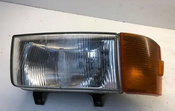 Volkswagen Transporter - Caravelle T4 Headlight/headlamp 136406 701953050B