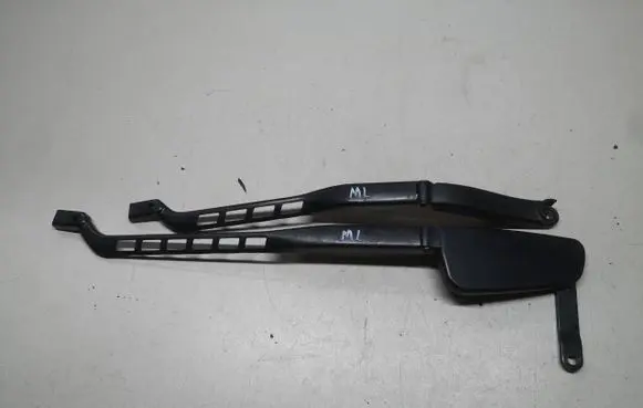 Mercedes-Benz ML W166 Front wiper blade arm 24028055 24027217