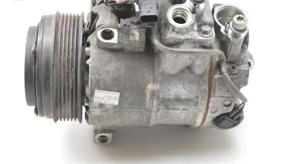 Infiniti Q50 Air conditioning (A/C) compressor (pump) A0008305000