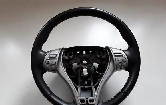Nissan Qashqai Steering wheel 34221161A