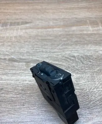 Renault Clio II Headlight level height control switch 6281