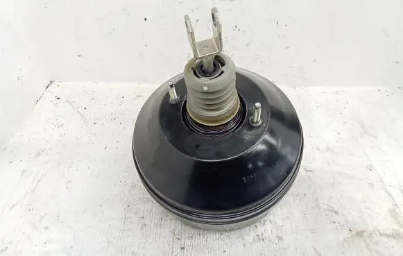 BMW 4 F32 F33 Brake booster 795813 6798423 0204717681