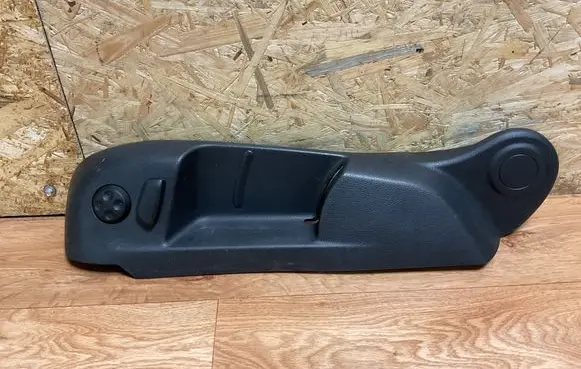 Volkswagen PASSAT B6 Seat trim 3C0881317H