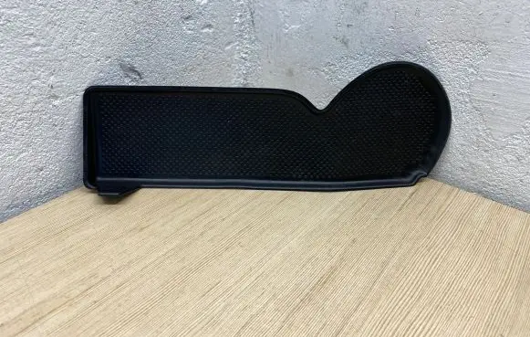Volkswagen PASSAT B6 Glove box pad 3C1868133