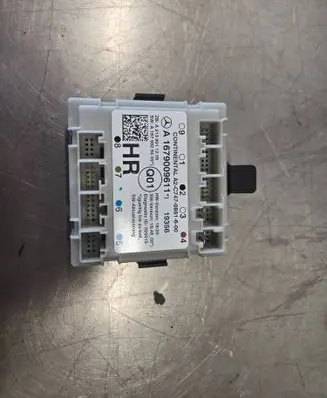 Mercedes-Benz GLC C253 Door control unit/module A1679009611