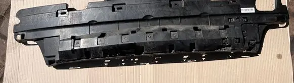 BMW 5 G30 G31 G38 Rear bumper mounting bracket 7387312