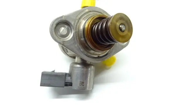 Fuel injection high pressure pump