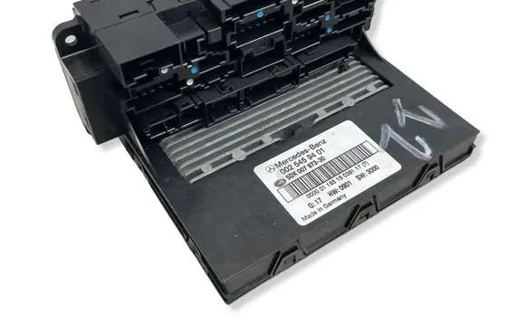 Mercedes-Benz C W203 Fuse box set 0025459401 5DK00797330