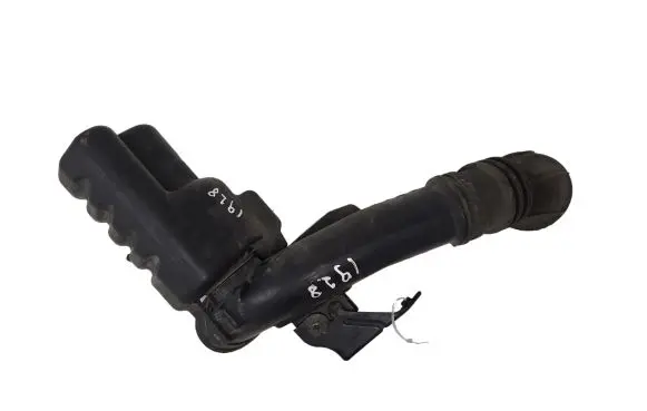 Honda CR-V Air intake duct part RES30
