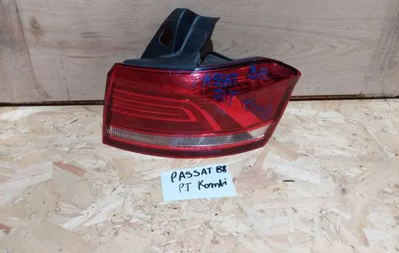 Volkswagen PASSAT B8 Rear/tail lights