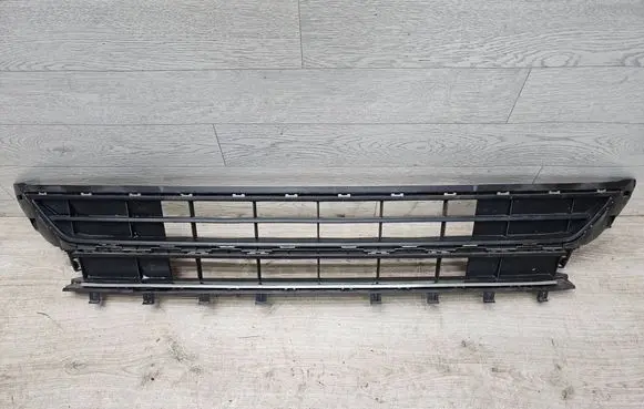 Volkswagen Polo VI Front bumper lower grill 2G0853677M