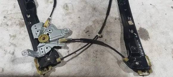 Opel Insignia A Front window lifting mechanism without motor 965872102