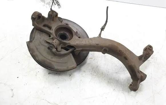 Volkswagen PASSAT B5.5 Front wheel hub spindle knuckle