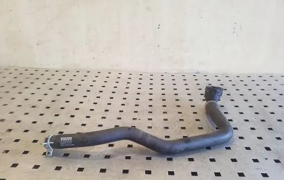 Volvo XC90 Engine coolant pipe/hose 31493266