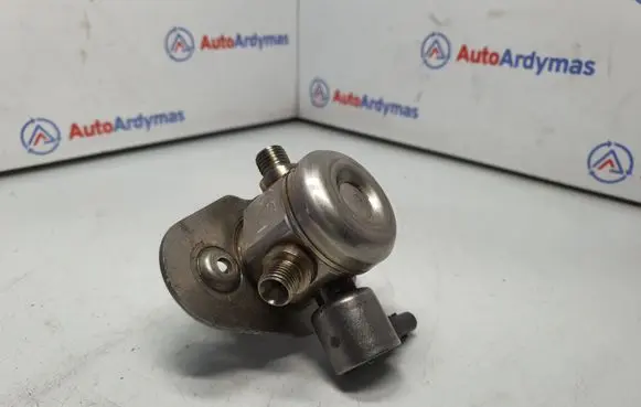 BMW 7 F01 F02 F03 F04 Fuel injection high pressure pump 8604232 13518604232