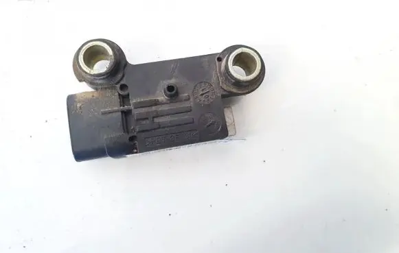 Volvo S40, V40 Airbag deployment crash/impact sensor 30613044a mr8a4