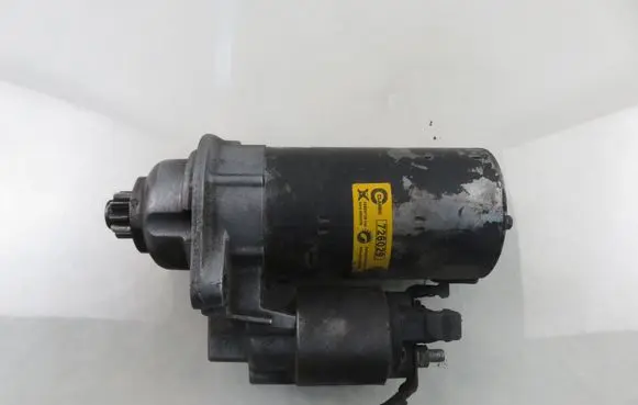 Skoda Octavia Mk1 (1U) Starter motor 0001125012 02A911023R