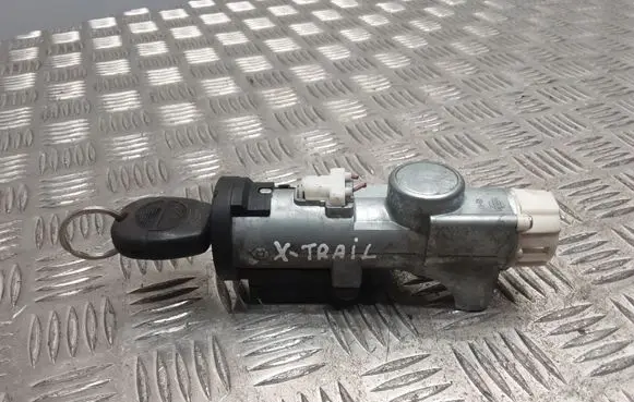 Nissan X-Trail T30 Ignition lock 28590C9902