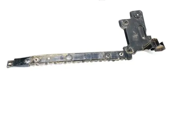Rear bumper mounting bracket