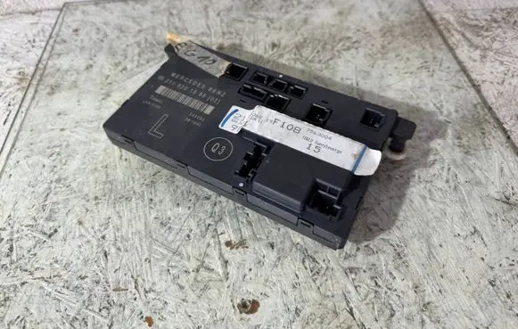 Mercedes-Benz E W211 Door control unit/module 2118201585 355554