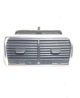 Audi Q7 4L Dash center air vent grill 4L0820951