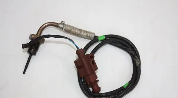 Skoda Yeti (5L) Exhaust gas temperature sensor 04L906088DK