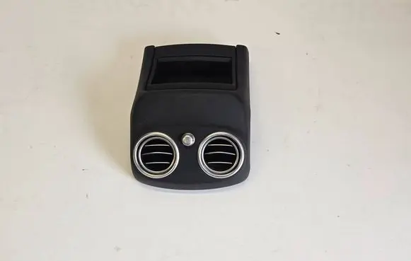 Mercedes-Benz C W205 Rear air vent grill A2058300501