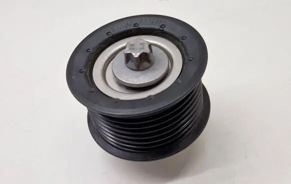 BMW 2 Active Tourer U06 Alternator belt tensioner pulley 7952897