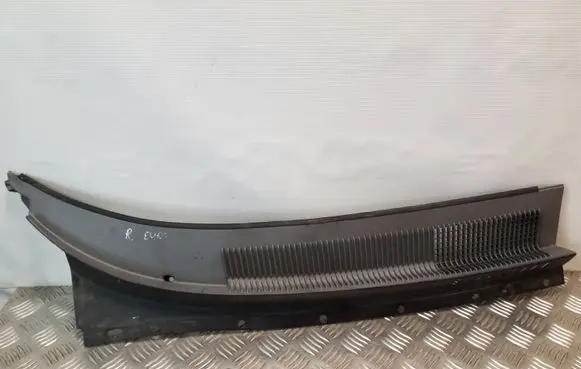 Hyundai Santa Fe Wiper trim 8616126000