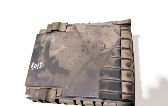 Volkswagen Touran II Fuse box cover 1k0937132f 1k0.937.132g