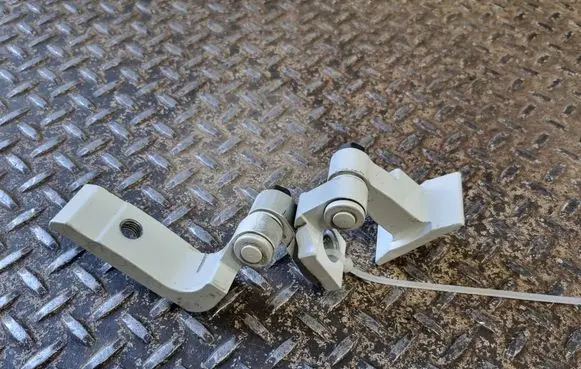 BMW 2 F44 Rear door hinge set 7246063 7246061