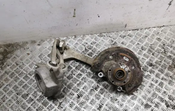 Audi A8 S8 D3 4E Front wheel hub