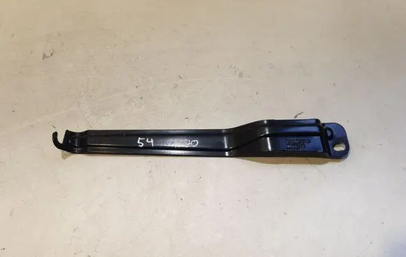 Volvo XC70 Battery bracket 30667262