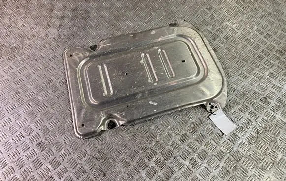 Audi A1 Center/middle under tray cover 2Q0825229B