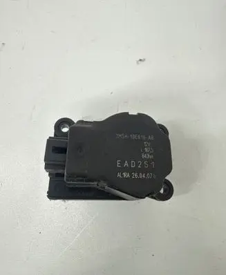 Ford Focus C-MAX Air flap motor/actuator 3M5H19E616AB 11875 EAD251