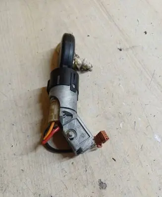Citroen C5 Ignition lock 9632897680