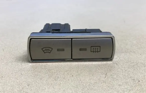 Ford Mondeo MK IV Windscreen/window heater switch 6M2T18K574